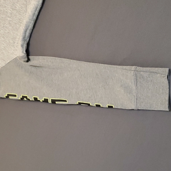 OshKosh B'gosh Gray Long Sleeve Tee with Game On Design - Picture 8 of 10